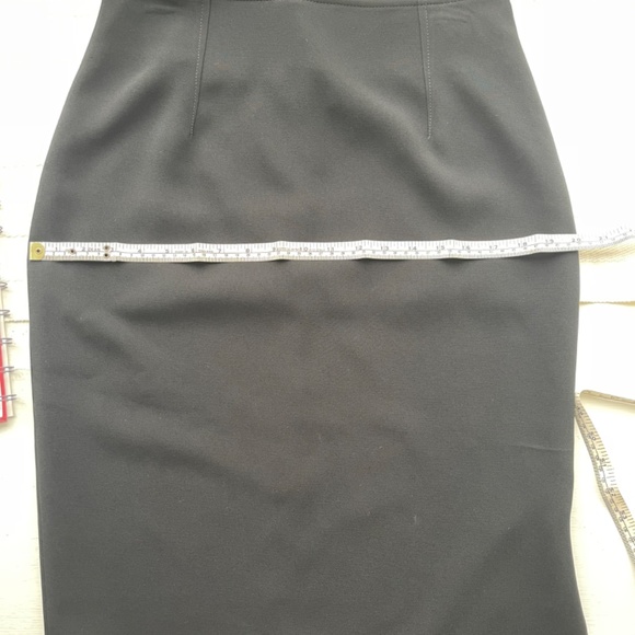 NWOT Black crepe midi pencil skirt with side slit - Picture 6 of 9